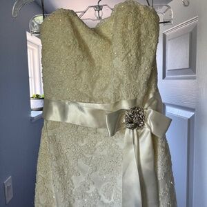 Maggie Sotrero wedding dress